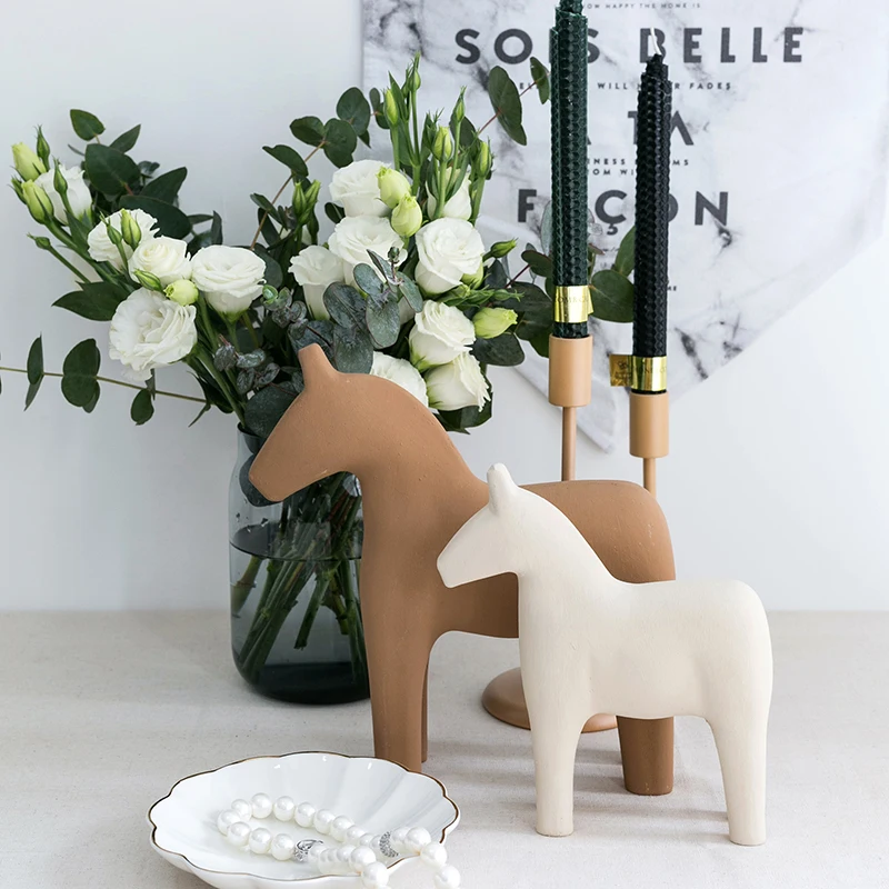 Ornements de chevaux en bois n - Home Office Work Table avis et prix